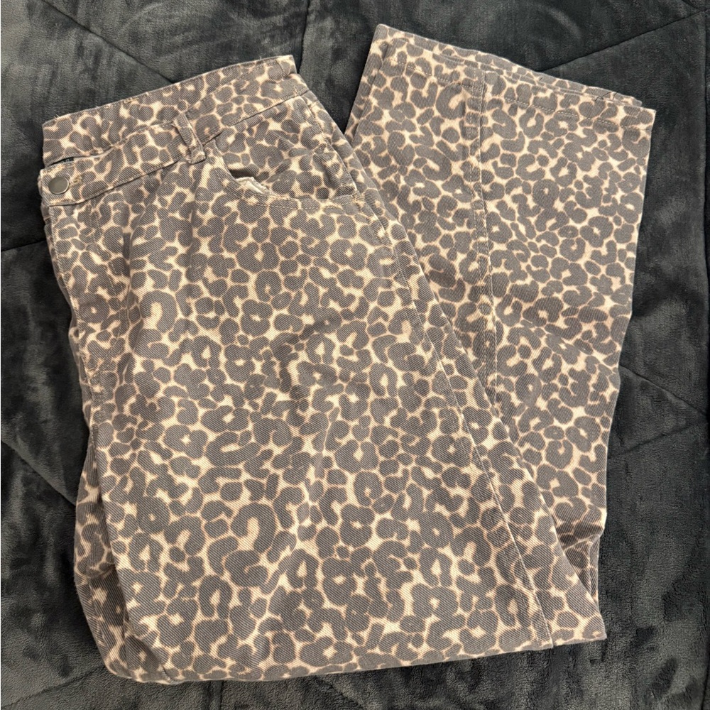 Wild Fable Gray and Cream Patterned Pants